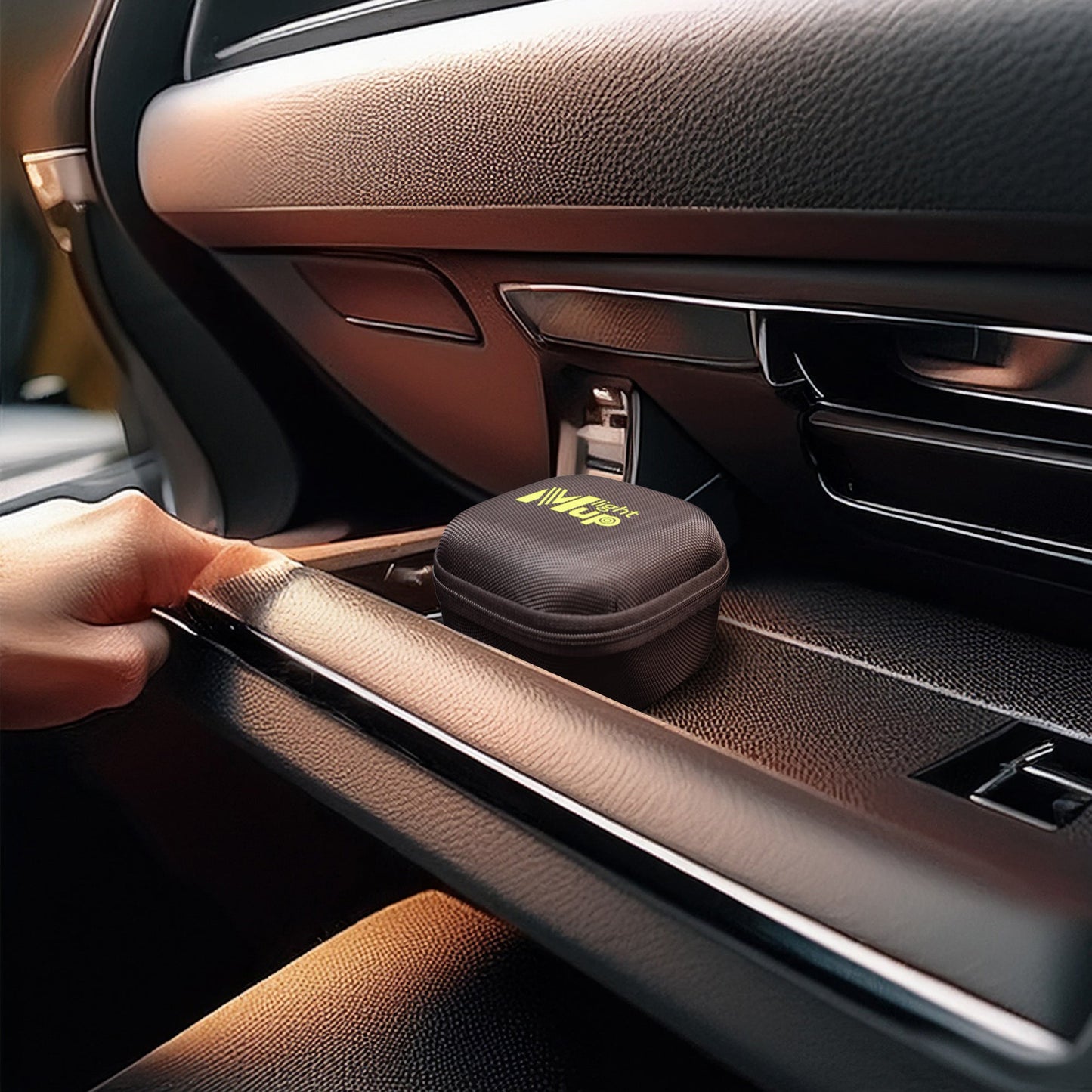 Baliza V16 LIGHTMUP CONNECT x2 homologada DGT 3.0 con cable y pilas. Geolocalización IoT. Señal obligatoria en 2026. Datos con Telefónica Tech